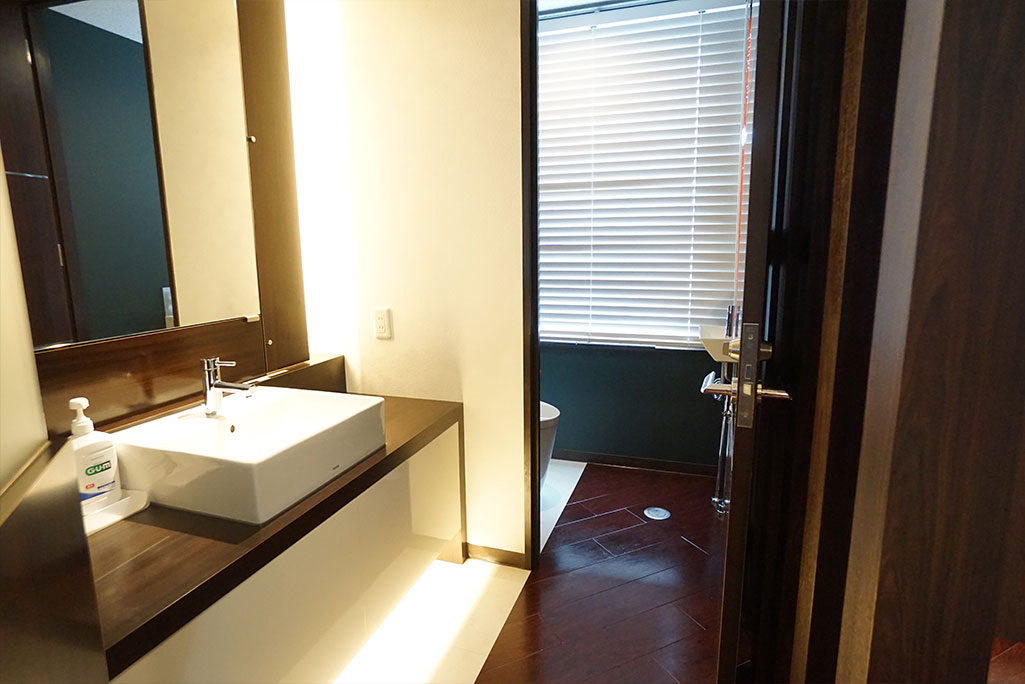 パウダールーム